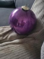 Grote paarse kerstbal, Diversen, Kerst, Ophalen of Verzenden, Zo goed als nieuw