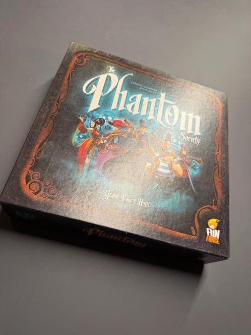 The Phantom Society (EN) – Funforge – 2013, Hobby en Vrije tijd, Gezelschapsspellen | Bordspellen, Zo goed als nieuw, Ophalen of Verzenden