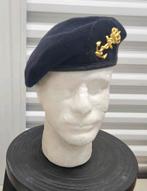 Marine baret met messing ankertje maat 56, Ophalen of Verzenden, Marine, Nederland, Helm of Baret
