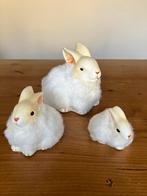 Schattige decoratieve konijntjes - set van 3, Tuin en Terras, Tuinbeelden, Ophalen of Verzenden, Zo goed als nieuw, Kunststof