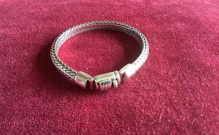 Buddha to buddha armband “ Ellen XS” zo goed als nieuw, Sieraden, Tassen en Uiterlijk, Armbanden, Zo goed als nieuw, Zilver, Ophalen of Verzenden