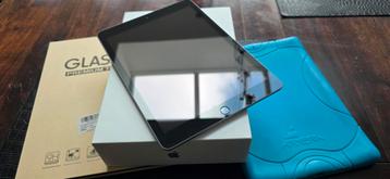 Apple iPad 6 gen 128 GB Wi-Fi space grey like new beschikbaar voor biedingen