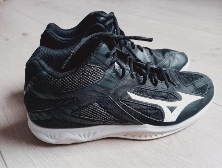 Mizuno Thunderblade 3 indoor korfbalschoenen maat 45/46, Sport en Fitness, Korfbal, Zo goed als nieuw, Schoenen, Ophalen of Verzenden