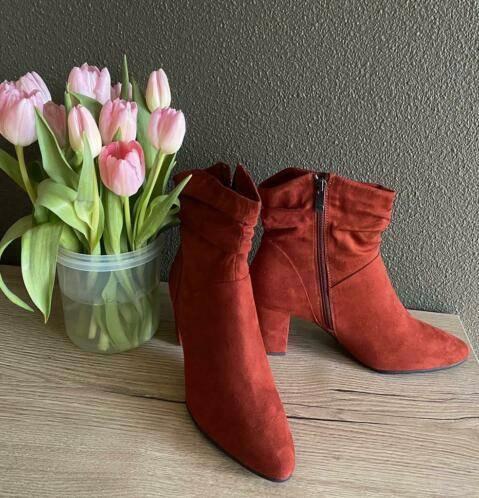 Marco Tozzi enkel laarzen maat 41[v]nieuw, Kleding | Dames, Schoenen, Nieuw, Lage of Enkellaarzen, Rood, Ophalen of Verzenden