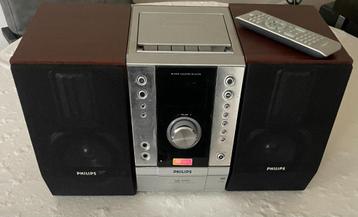 Philips Cassettedeck + afstandsbediening en Philips boxen beschikbaar voor biedingen