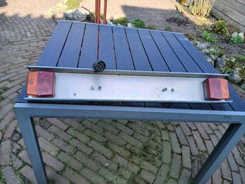 Licht balk met 7 Polige stekker beschikbaar voor biedingen