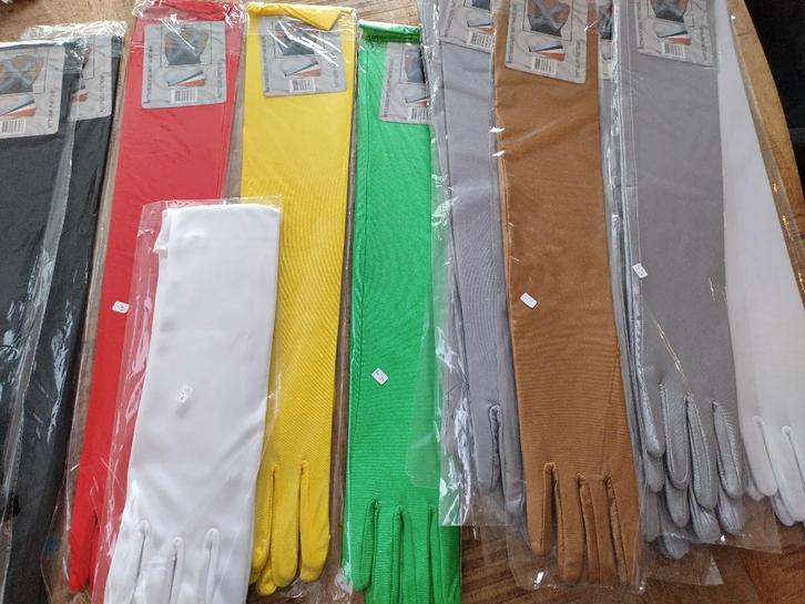 Diverse lange handschoenen, Kleding | Dames, Carnavalskleding en Feestkleding, Nieuw, Accessoires, Carnaval, Maat 38/40 (M), Ophalen of Verzenden