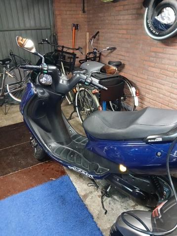 Peugeot elyseo 125 cc beschikbaar voor biedingen
