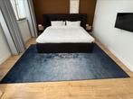 Zuiver vloerkleed 200 x 300 obi blauw, Huis en Inrichting, Blauw, 200 cm of meer, Ophalen of Verzenden, Zo goed als nieuw