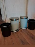 Te koop! 2ikea kleien prullenbak., Huis en Inrichting, Ophalen