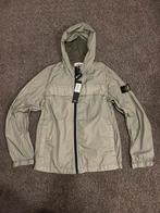 Stone Island zomerjas, nieuw, maat 12(152), lichtgroen, Nieuw, Ophalen of Verzenden, Stone Island, Jongen
