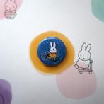 Nijntje Miffy 25MM Bunny Pin Button Badge Brooch, Verzamelen, Speldjes, Pins en Buttons, Verzenden, Nieuw, Overige onderwerpen