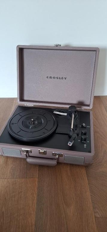 Crosley Cruiser Plus platenspeler met vintage look beschikbaar voor biedingen