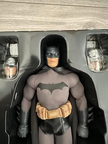 Batman dark knight black costume sideshow 1:6 1/6 hot toys beschikbaar voor biedingen