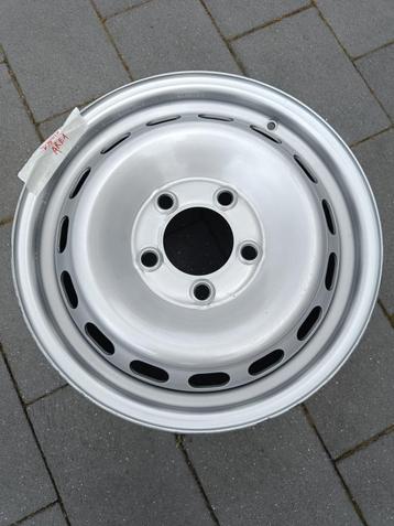 Stalen Velg 7Jx16 ET66 5x130 89 met transportschade beschikbaar voor biedingen
