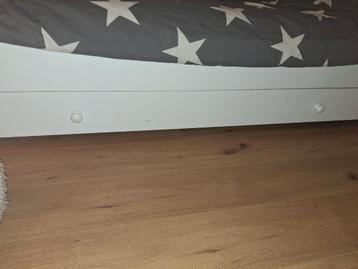 Gratis 1-persoonsbed met lade - half november beschikbaar voor biedingen