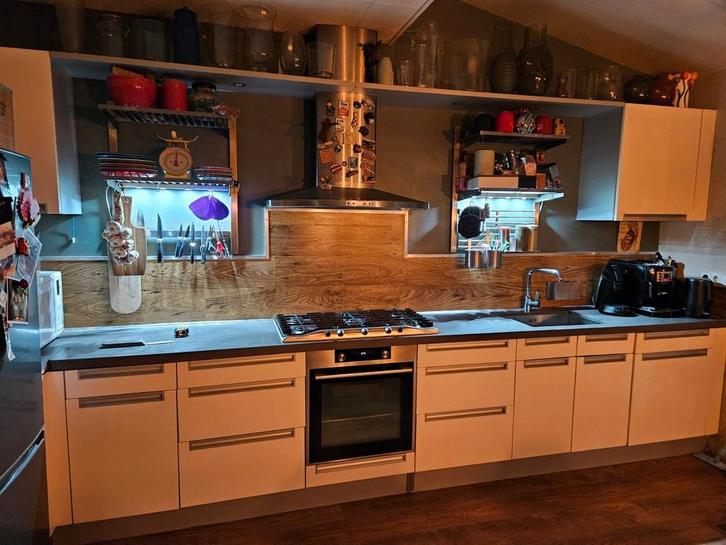 Complete keuken – GRATIS op te halen! (Zelf demonteren), Huis en Inrichting, Keuken | Complete keukens, Gebruikt, Wit, Ophalen