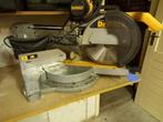 De walt afkort trek zaag, Doe-het-zelf en Verbouw, Gereedschap | Zaagmachines, Ophalen, Zo goed als nieuw, Afkortzaag, 30 tot 70 mm
