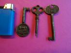 3 OUDE ANTIEKE NAAIMACHINE KAST SLEUTELS SLEUTEL SINGER, Antiek en Kunst, Ophalen of Verzenden
