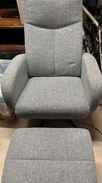 Relax fauteuil, verstelbaar en met voetenbankje! ZGST beschikbaar voor biedingen