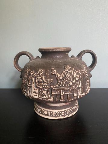 Vintage vaas met reliëf Jasba west Germany beschikbaar voor biedingen