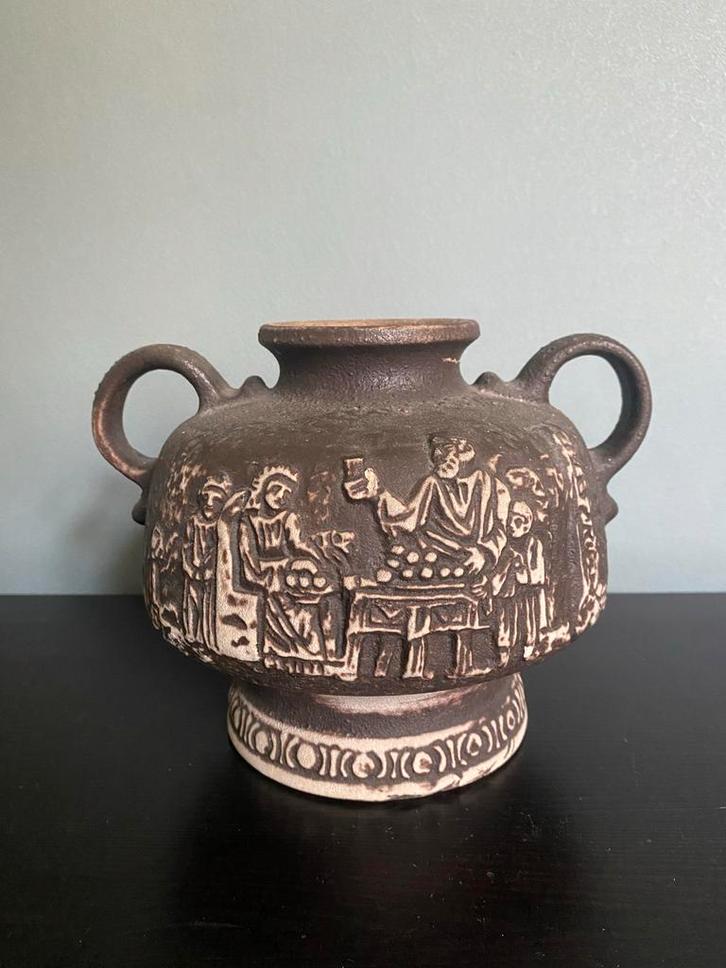 Vintage vaas met reliëf Jasba west Germany, Antiek en Kunst, Antiek | Keramiek en Aardewerk, Ophalen of Verzenden