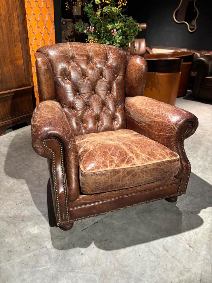 Cognac Leren Chesterfield Fauteuil, Huis en Inrichting, Fauteuils, Gebruikt, Leer, 50 tot 75 cm, 75 tot 100 cm, Ophalen of Verzenden