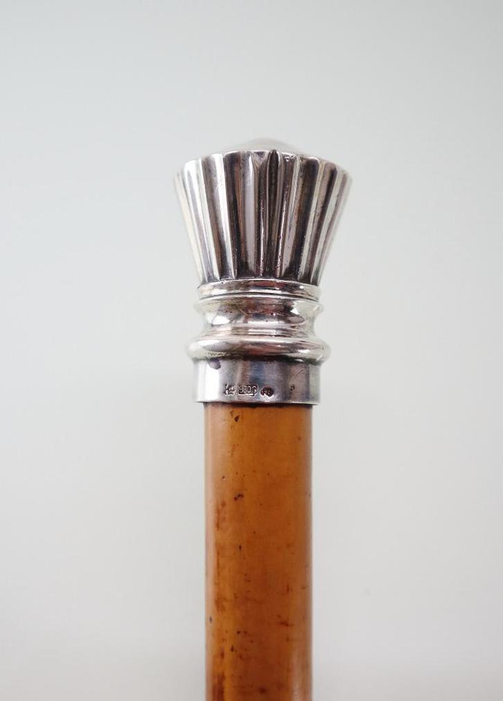 Antieke wandelstok met zilveren knop, Antiek en Kunst, Antiek | Goud en Zilver, Zilver, Ophalen of Verzenden