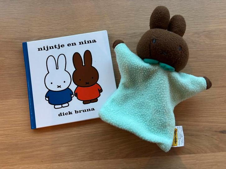 Nijntje en Nina Set: Boekje & Handpop, Boeken, Kinderboeken | Jeugd | onder 10 jaar, Nieuw, Sprookjes, Ophalen of Verzenden