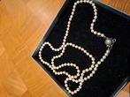Parelcollier met zilver slotje, Sieraden, Tassen en Uiterlijk, Kettingen, Ophalen of Verzenden, Gebruikt, Wit, Overige materialen
