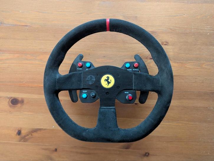 Thrustmaster 599XX EVO 30 Wheel (inclusief doos), Spelcomputers en Games, Spelcomputers | Overige, Zo goed als nieuw, Ophalen of Verzenden
