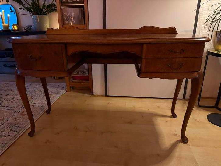 Elegant schrijfbureau kaptafel notenhout ca. 1930-1950, Huis en Inrichting, Bureaus, Gebruikt, Bureau, Ophalen
