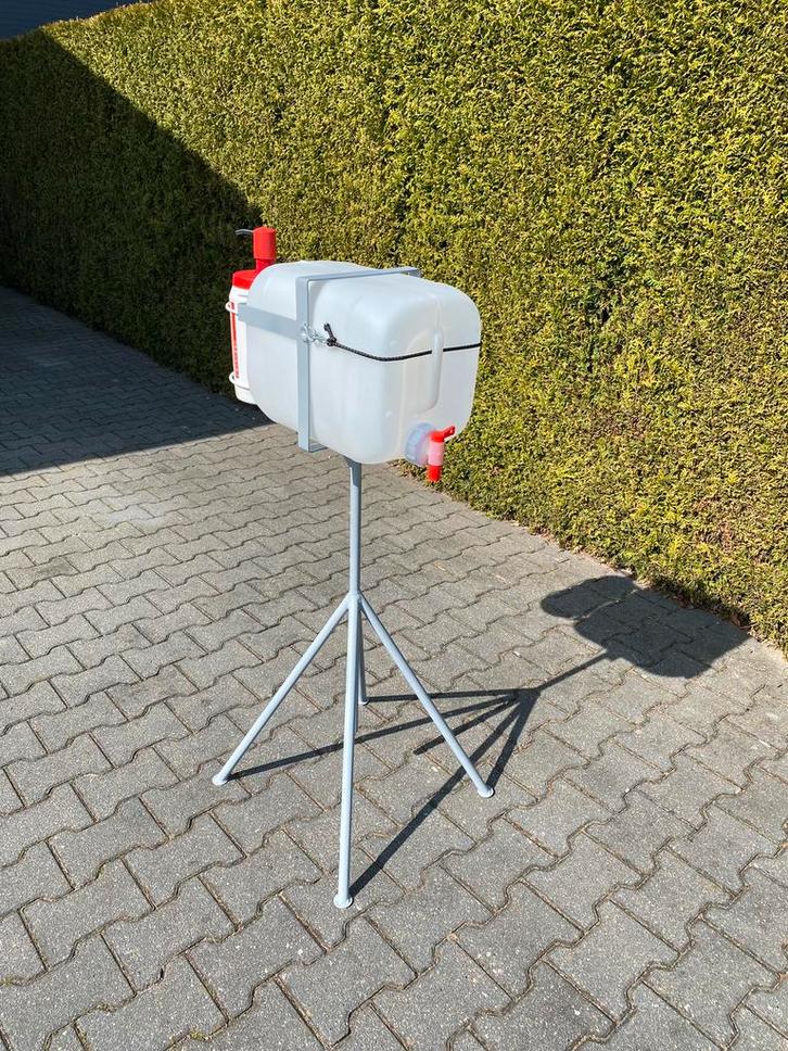 BouwWasPaal, handen wassen op de bouw, Doe-het-zelf en Verbouw, Sanitair, Nieuw, Wastafel, Ophalen