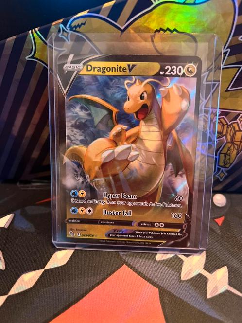 Dragonite V 049 pokemon go, Hobby en Vrije tijd, Verzamelkaartspellen | Overige, Zo goed als nieuw, Meerdere kaarten, Ophalen of Verzenden