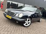 Mercedes E-klasse 200 Elegance NAP / AUTOMAAT / CRUISE, 1998 cc, Gebruikt, 4 cilinders, Zwart