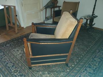 2 fauteuils beschikbaar voor biedingen