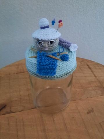 Gehaakt potje deksel oma beschikbaar voor biedingen