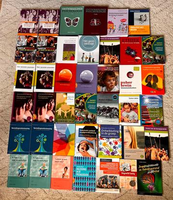 Pedagogiek boeken. Leerjaar 1 tm 4 beschikbaar voor biedingen