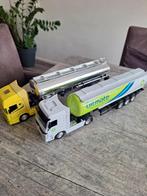 2 model vrachtwagens, Hobby en Vrije tijd, Overige merken, Truck, Ophalen of Verzenden, 1:50 of kleiner