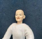 Heidi Ott poppenhuis figuur 1/12 oma oude vrouw, Verzamelen, Ophalen of Verzenden, Gebruikt, Popje