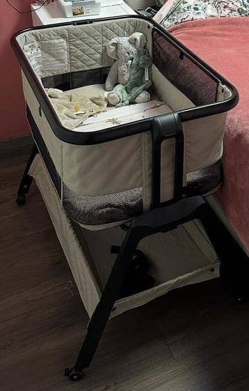 Qute q  breeze mild taupe. Co-sleeper beschikbaar voor biedingen