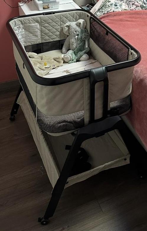 Qute q  breeze mild taupe. Co-sleeper, Kinderen en Baby's, Babywiegjes en Ledikanten, Zo goed als nieuw, Reisbedje, Ophalen
