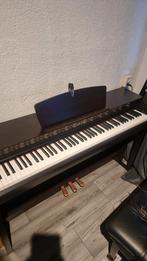 Yamaha Clavinova CLP 725, Ophalen, Zo goed als nieuw, Zwart