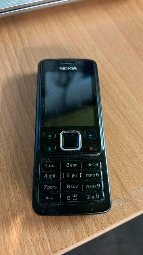 2 stuks Nokia telefoon inclusief opladers, Telecommunicatie, Mobiele telefoons | Nokia, Gebruikt, Zonder abonnement, Klassiek of Candybar