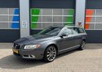 Volvo V70 2.0 LIMITED EDITION / YOUNGTIMER / TREKHAAK / XENO, Auto's, Automaat, Gebruikt, Zwart, 1000 kg