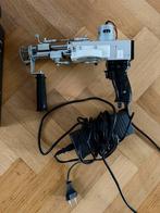 Tufting gun AK cut and loop duo, Hobby en Vrije tijd, Ophalen of Verzenden, Zo goed als nieuw, Naaimachine