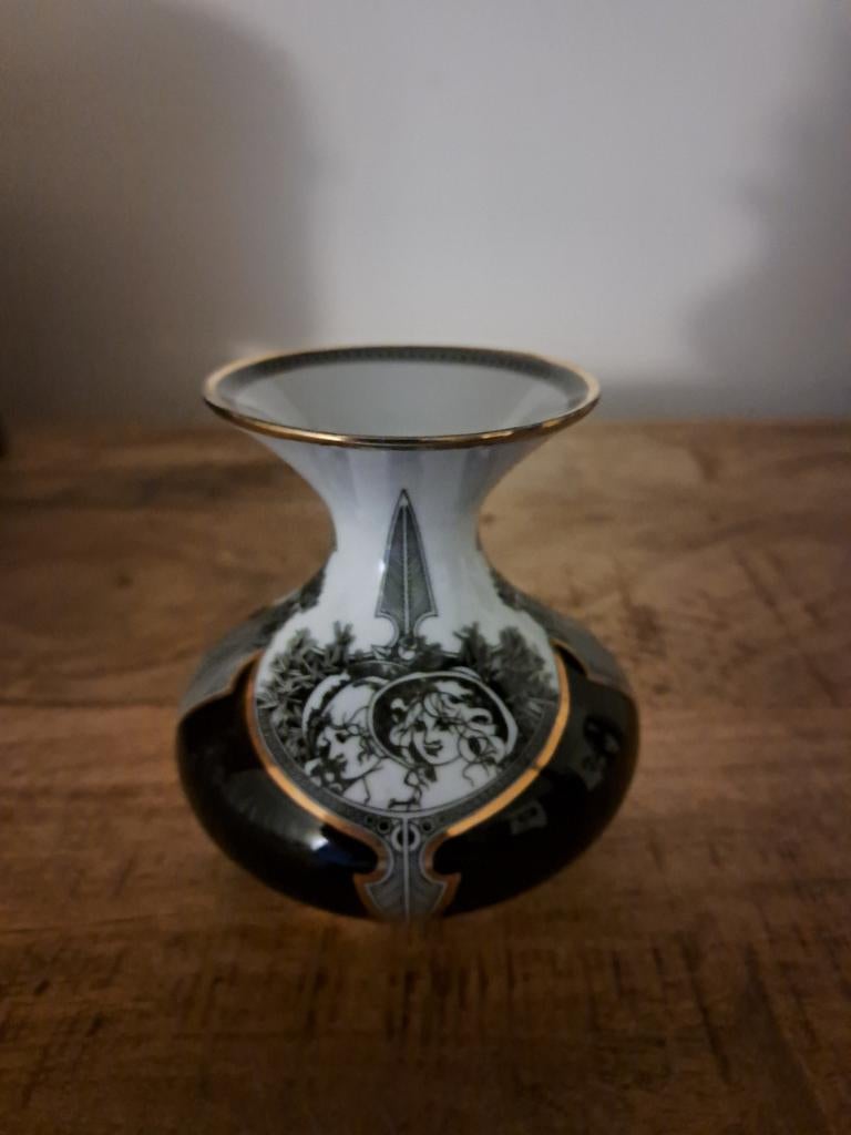 Hollohaze Hongarije vaas, Antiek en Kunst, Antiek | Vazen, Ophalen of Verzenden