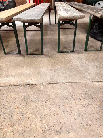 Gebruikte Tuintafel & Banken Set beschikbaar voor biedingen