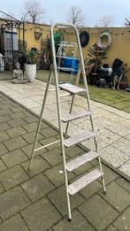 Trap 5 tredes inklapbaar, Ophalen, Zo goed als nieuw, Minder dan 2 meter