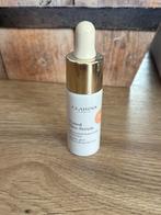 Clarins Tinted Oleo Serum 03, Ophalen of Verzenden, Zo goed als nieuw, Gehele gezicht